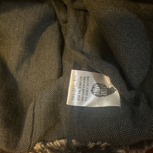 Native Fable Bear 🐻 - Picture 2 of 4